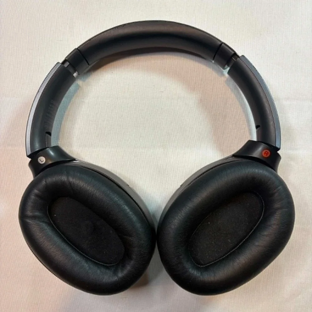 Sony WH-1000XM2 Wireless Noise Canceling Over Ear Headphones Black Case WH1000XM